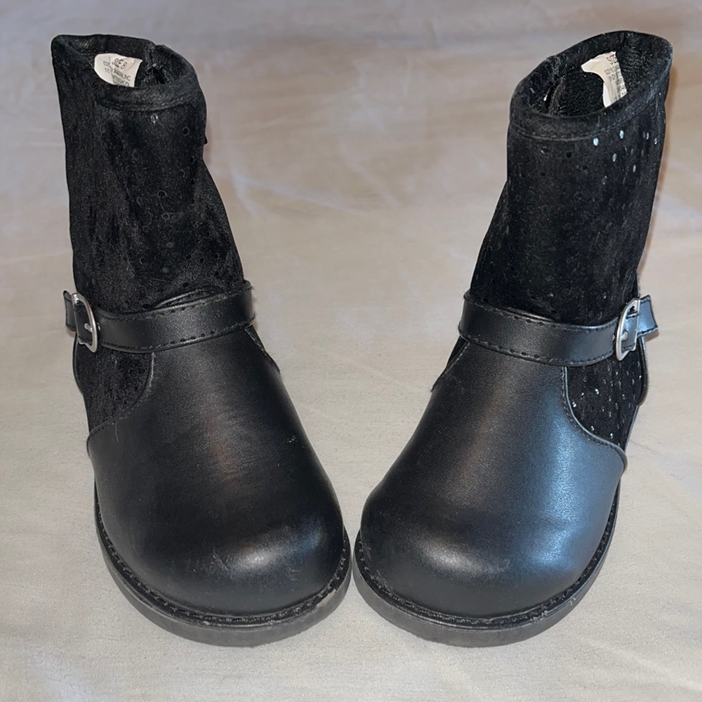 Gymboree black buckle toddler boots size 8